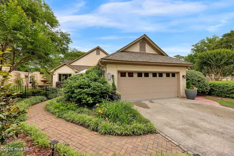 1921 Prestwick Ln, Wilmington, NC 28405