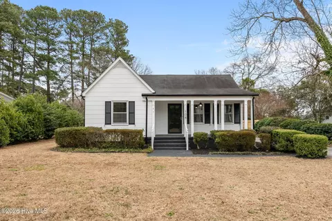 108 N Watauga Ave, Dunn, NC 28334