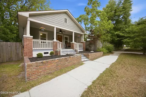 708 S 4th St, Wilmington, NC 28401