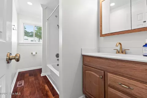 Bath - 524 Odum Dr, Hubert, NC 28539 photo 1 of 3