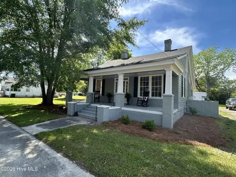 319 W Grubb St, Hertford, NC 27944