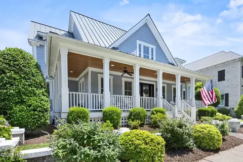 545 Dungannon Blvd, Wilmington, NC 28403