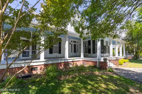 105 N Granville St, Edenton, NC 27932