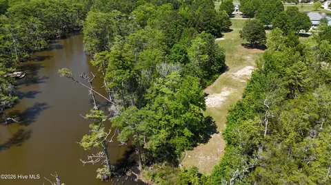 176 Shenandoah River Dr, Hertford, NC 27944
