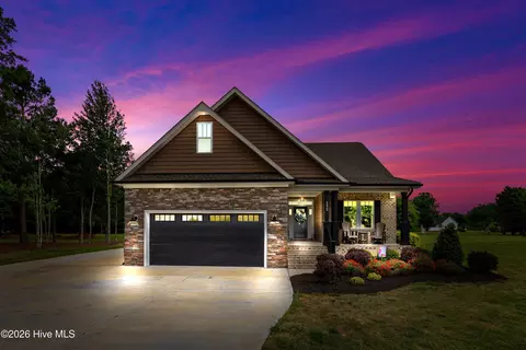 152 Otter Hole Dr, Kenly, NC 27542