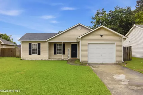 102 Jer Mar Dr, Havelock, NC 28532