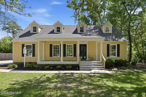 105 Taylor Ln, Morehead City, NC 28557