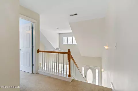 Entry Way - 100 Painted Bunting Ct, Hampstead, NC 28443 photo 2 of 2