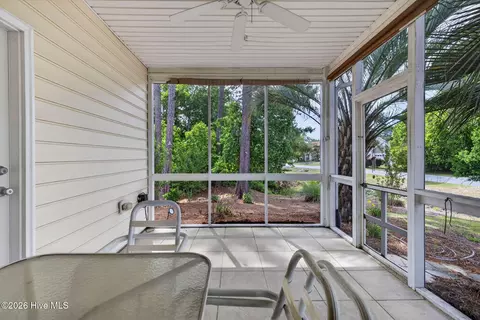 Exterior - 100 Painted Bunting Ct, Hampstead, NC 28443 photo 4 of 6
