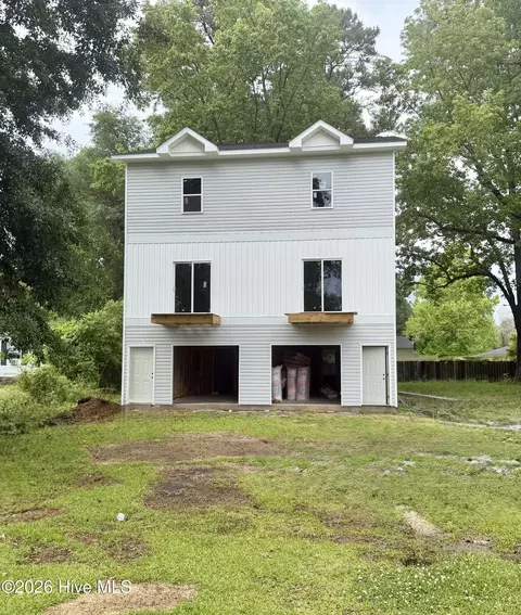 231 Barbara Ave, Midway Park, NC 28544