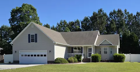 120 Hilda Dr, New Bern, NC 28562