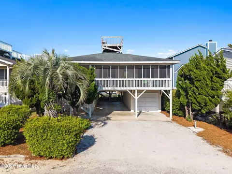 435 34th St, Sunset Beach, NC 28468