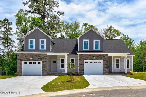 548 Timbercrest Cir SE, Bolivia, NC 28422