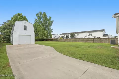 Exterior - 94 Evergreen Dr, Hubert, NC 28539 photo 7 of 8