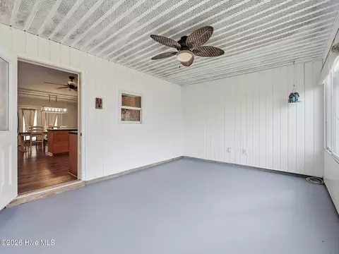 Exterior - 94 Evergreen Dr, Hubert, NC 28539 photo 3 of 8