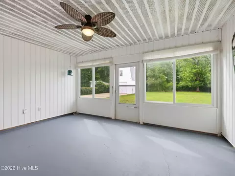 Exterior - 94 Evergreen Dr, Hubert, NC 28539 photo 4 of 8