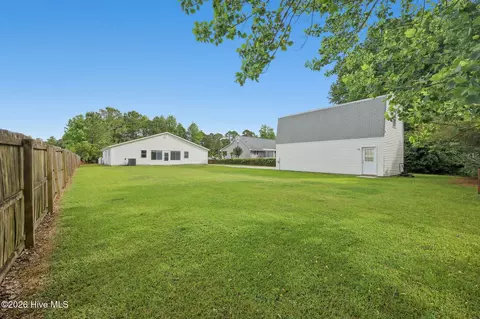 Exterior - 94 Evergreen Dr, Hubert, NC 28539 photo 8 of 8
