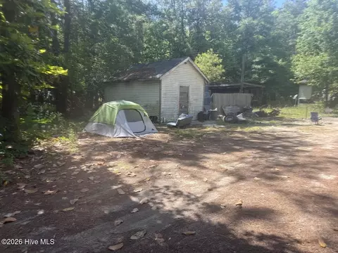 137 Wayne Rd, Hubert, NC 28539 photo 2