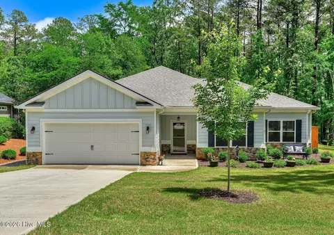 212 Deveraux Pt, Mccormick, SC 29835