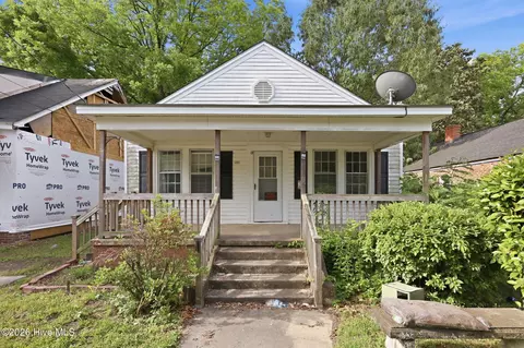 1211 Fleming St, Greenville, NC 27834