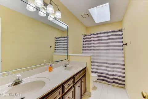Bath - 466 Baker Woods Trl, Martinez, GA 30907 photo 4 of 4