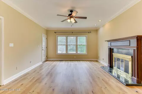 Living - 466 Baker Woods Trl, Martinez, GA 30907 photo 4 of 8