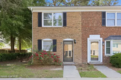 101 David Dr #B16, Greenville, NC 27858