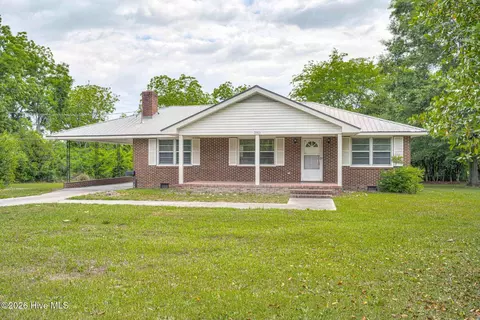 310 Black St, Thomson, GA 30824