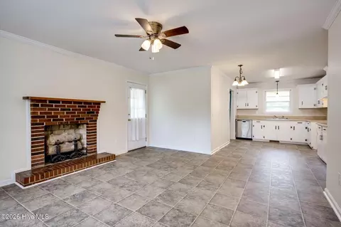 Living - 310 Black St, Thomson, GA 30824 photo 6 of 6