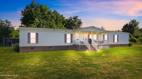 5006 Carole Dr, Wilson, NC 27893