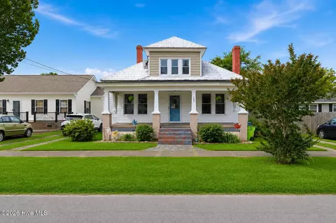 707 N B St, Bridgeton, NC 28519