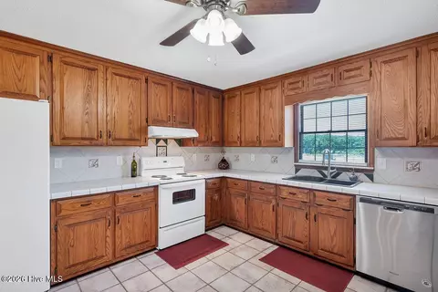 Kitchen - 216 Phillips Rd, Bennett, NC 27208 photo 3 of 5