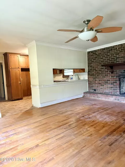 Living - 764 Nc-231, Spring Hope, NC 27882 photo 2 of 3
