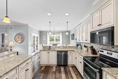 Kitchen - 338 Buxton Ln, Evans, GA 30809 photo 3 of 3