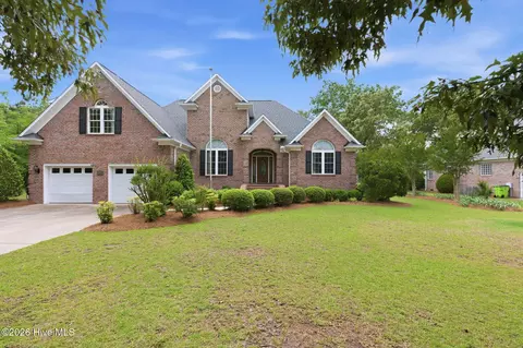 130 Quail Woods Dr, New Bern, NC 28560