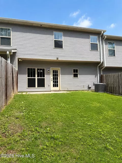 Exterior - 3005 Pointewest Dr, Augusta, GA 30909 photo 2 of 2