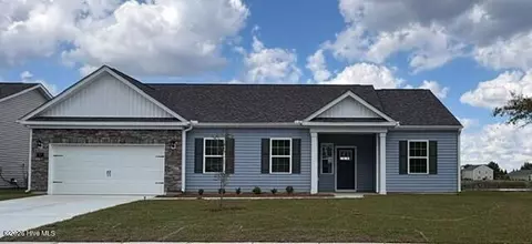 267 Lake Tyler Dr, New Bern, NC 28560