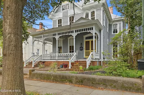 306 S 4th St, Wilmington, NC 28401