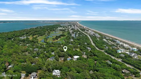 109 Juniper Rd, Pine Knoll Shores, NC 28512