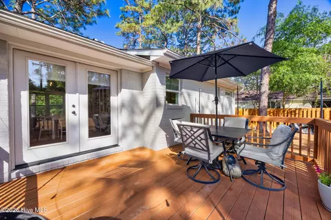 Exterior - 5 Mcleod Rd, Pinehurst, NC 28374 photo 7 of 10