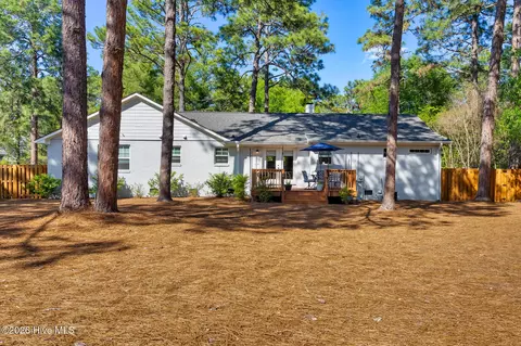 Exterior - 5 Mcleod Rd, Pinehurst, NC 28374 photo 4 of 10