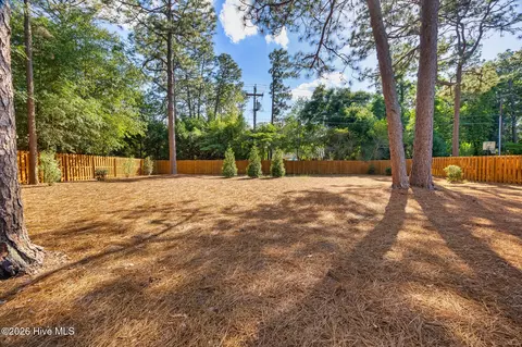 Exterior - 5 Mcleod Rd, Pinehurst, NC 28374 photo 2 of 10