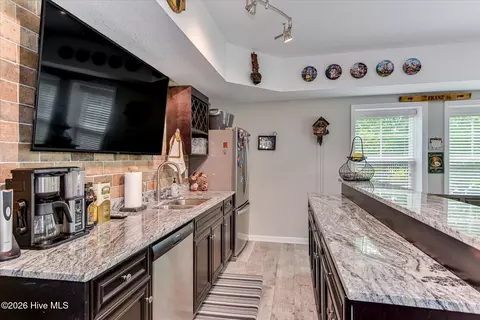 Kitchen - 984 Bartram Rdg, Evans, GA 30809 photo 10 of 10