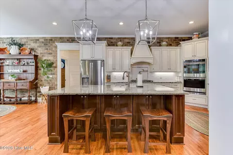 Kitchen - 984 Bartram Rdg, Evans, GA 30809 photo 2 of 10