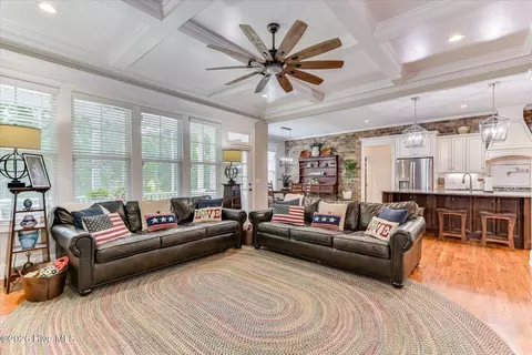 Living - 984 Bartram Rdg, Evans, GA 30809 photo 5 of 5