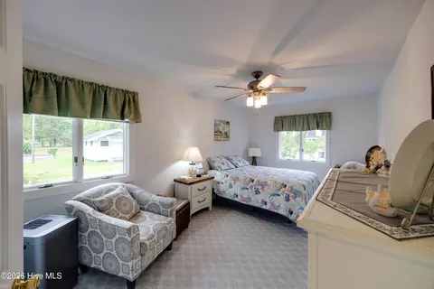 Bedroom - 556 Mallard Cv, Roper, NC 27970 photo 2 of 3