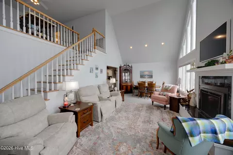 Living - 556 Mallard Cv, Roper, NC 27970 photo 2 of 4