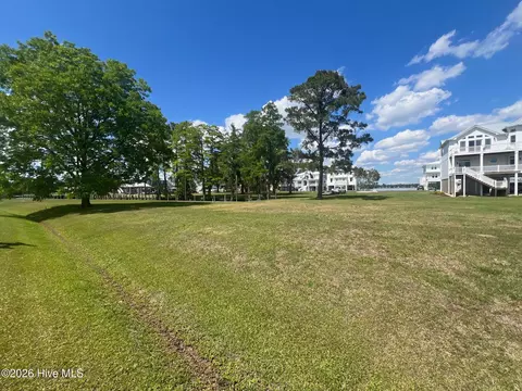 61 Maritime Ct, Chocowinity, NC 27817
