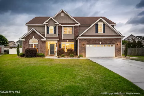 2105 Windchime Ct, Winterville, NC 28590