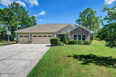 111 Teal Ct, Sneads Ferry, NC 28460